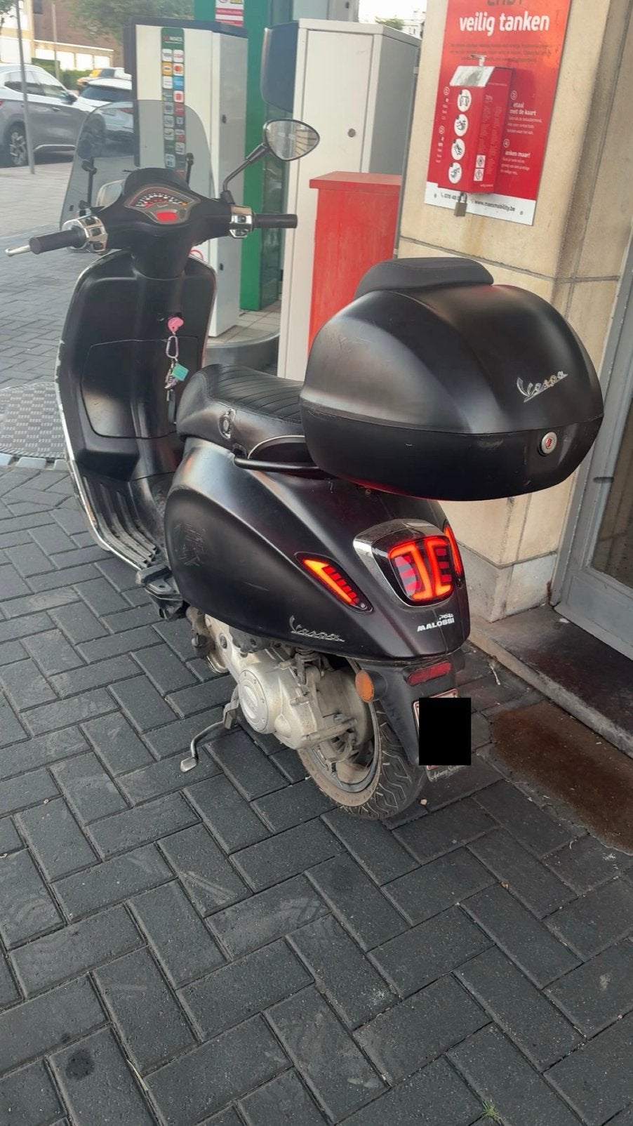 Vespa sprint 50cc, Fietsen en Brommers, Ophalen, Zo goed als nieuw, Benzine, 50 cc