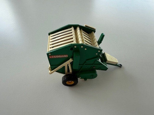 Britains -ronde balenpers, Enlèvement, Utilisé, Tracteur et Agriculture, Britains
