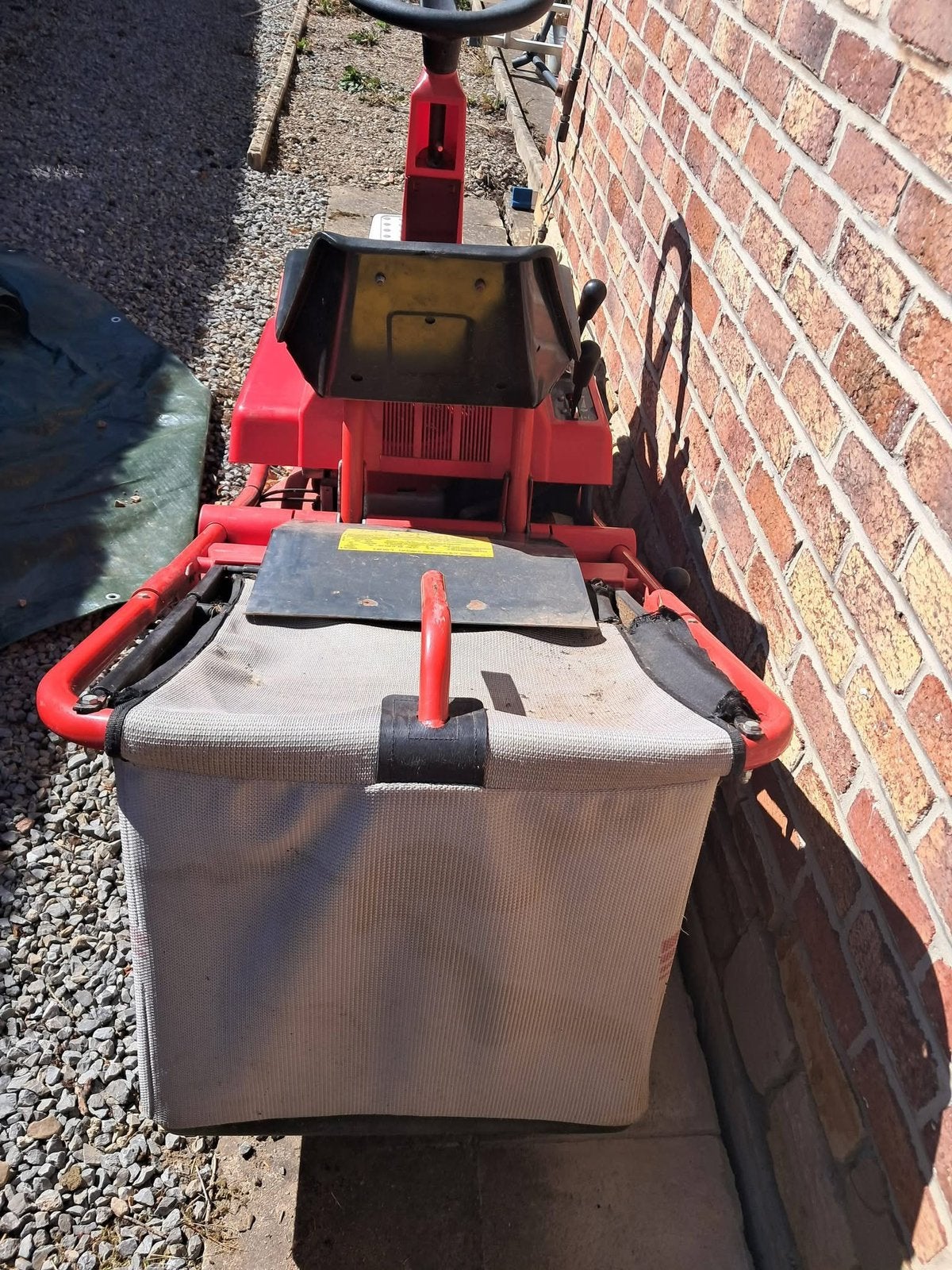 Tracteur tondeuse Motec MR X90 – Briggs & Stratton 8,5 ch, Jardin & Terrasse, Enlèvement, Comme neuf, Bac de ramassage