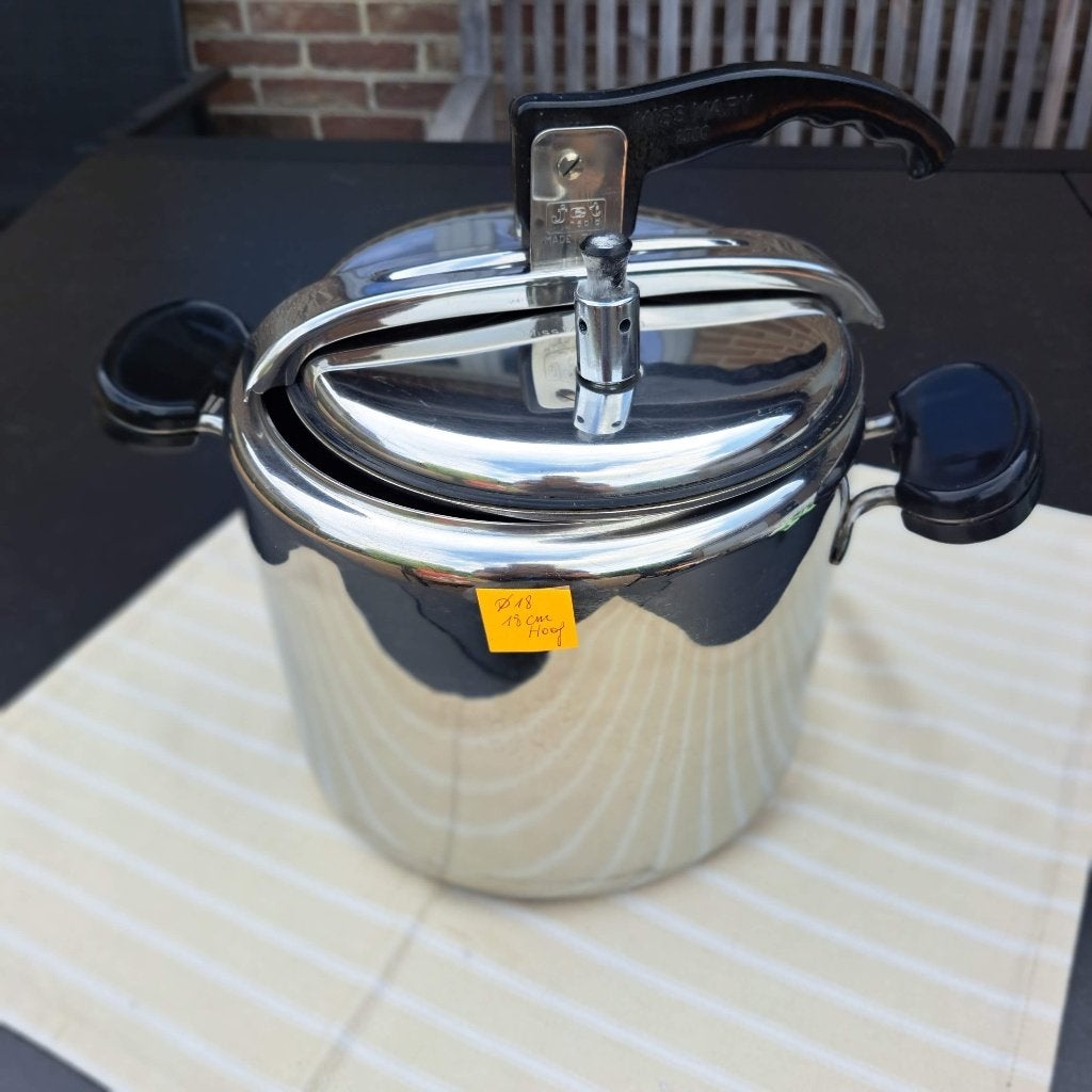 snelkookpot Miss Mary 2000  18 cm doorsnede en 18 cm hoog, Maison & Meubles, Cuisine | Casseroles & Poêles, Inox, Enlèvement, Utilisé