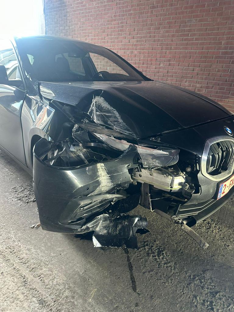 Bmw, Enlèvement