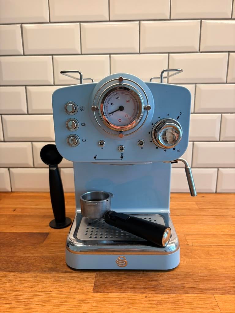 Swan Espresso Machine (Blue), Milk Frother, Great Condition, Ophalen of Verzenden, Zo goed als nieuw