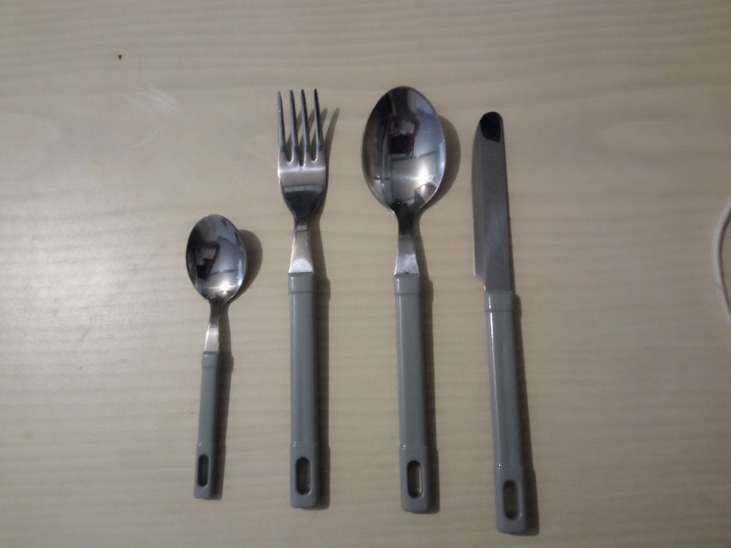 Ménagère 4 personnes,16 pieces, Enlèvement, Autres types, Inox ou Chrome, Neuf