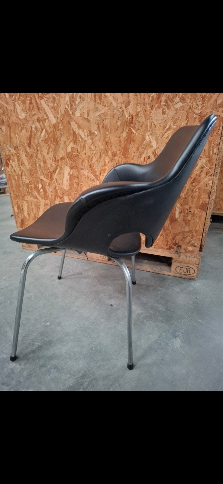 Chaise vintage Meurop, Maison & Meubles, Chaises, Enlèvement, Comme neuf, Noir