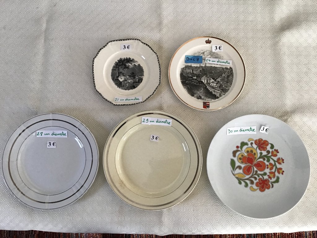 8 beaux plats pour seulement 3 euros par bol, Enlèvement ou Envoi, Comme neuf