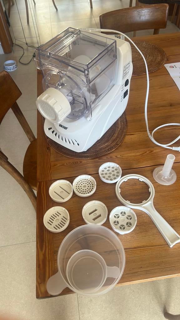 Elektrische pastamachine, Ophalen of Verzenden, Gebruikt