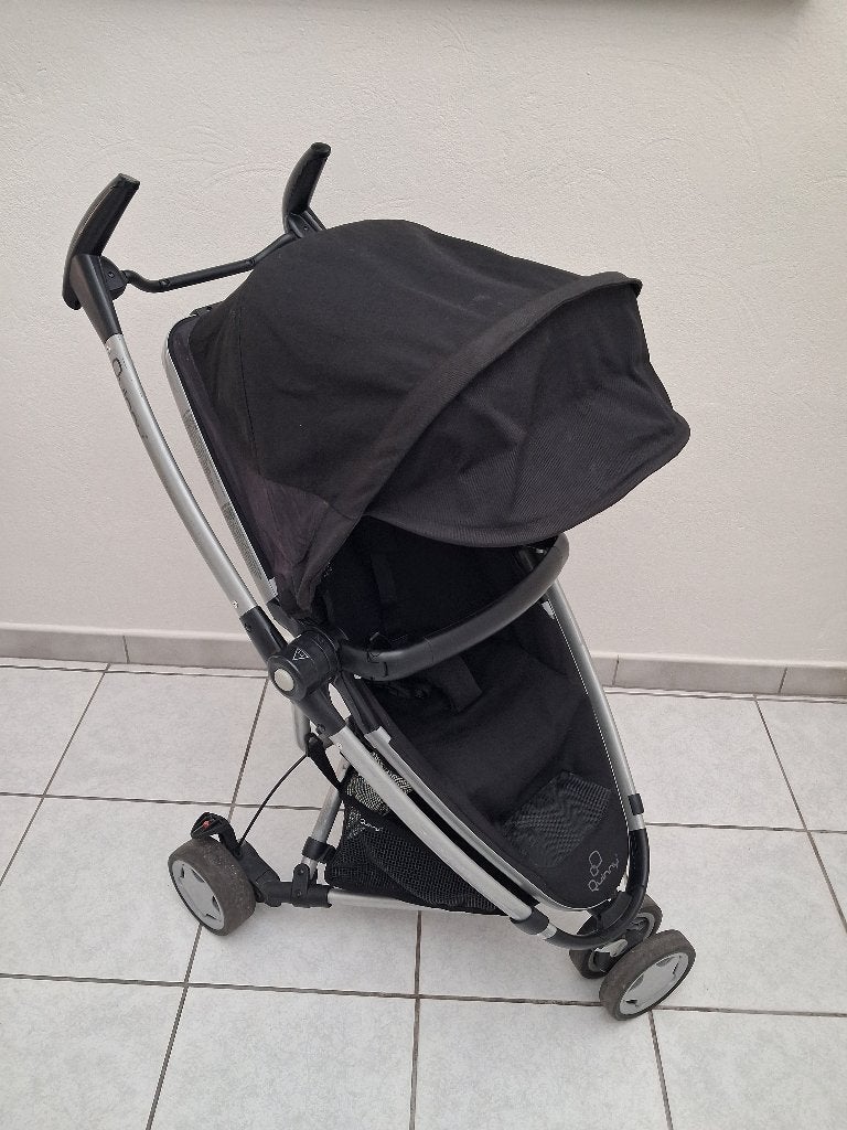 mooie zwarte buggy quinny zapp xtra 2, Kinderen en Baby's, Ophalen, Zo goed als nieuw, Quinny, Verstelbare rugleuning
