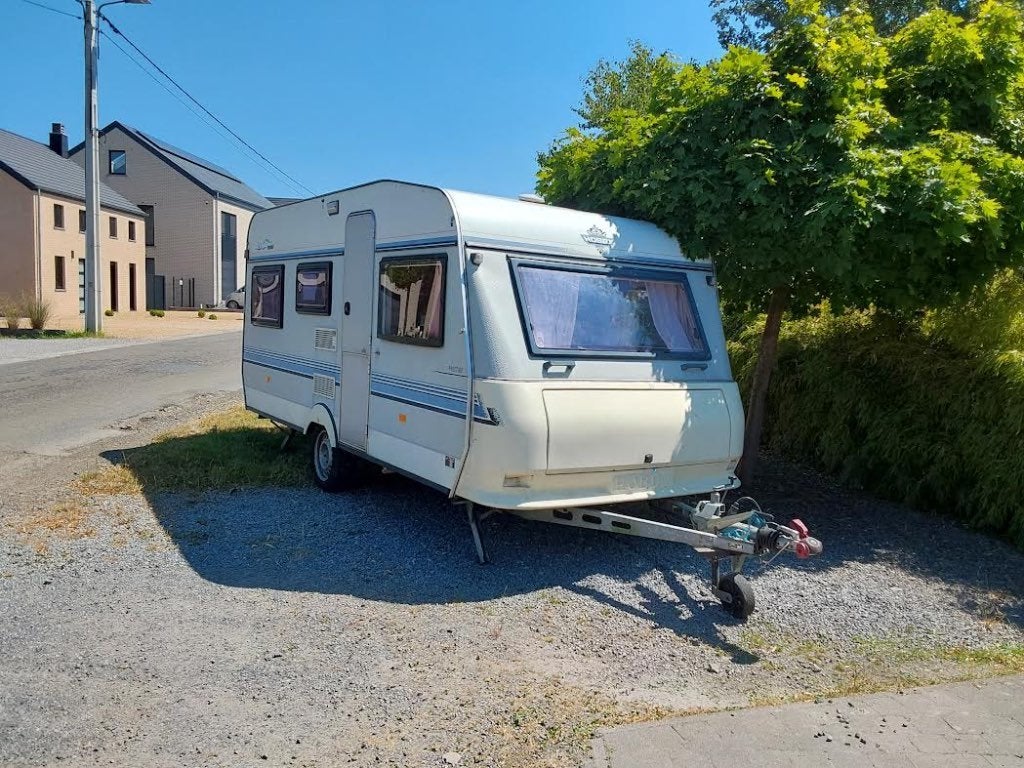 caravane hobby, Caravanes & Camping, Jusqu'à 4, Hobby, 5 à 6 mètres, Particulier
