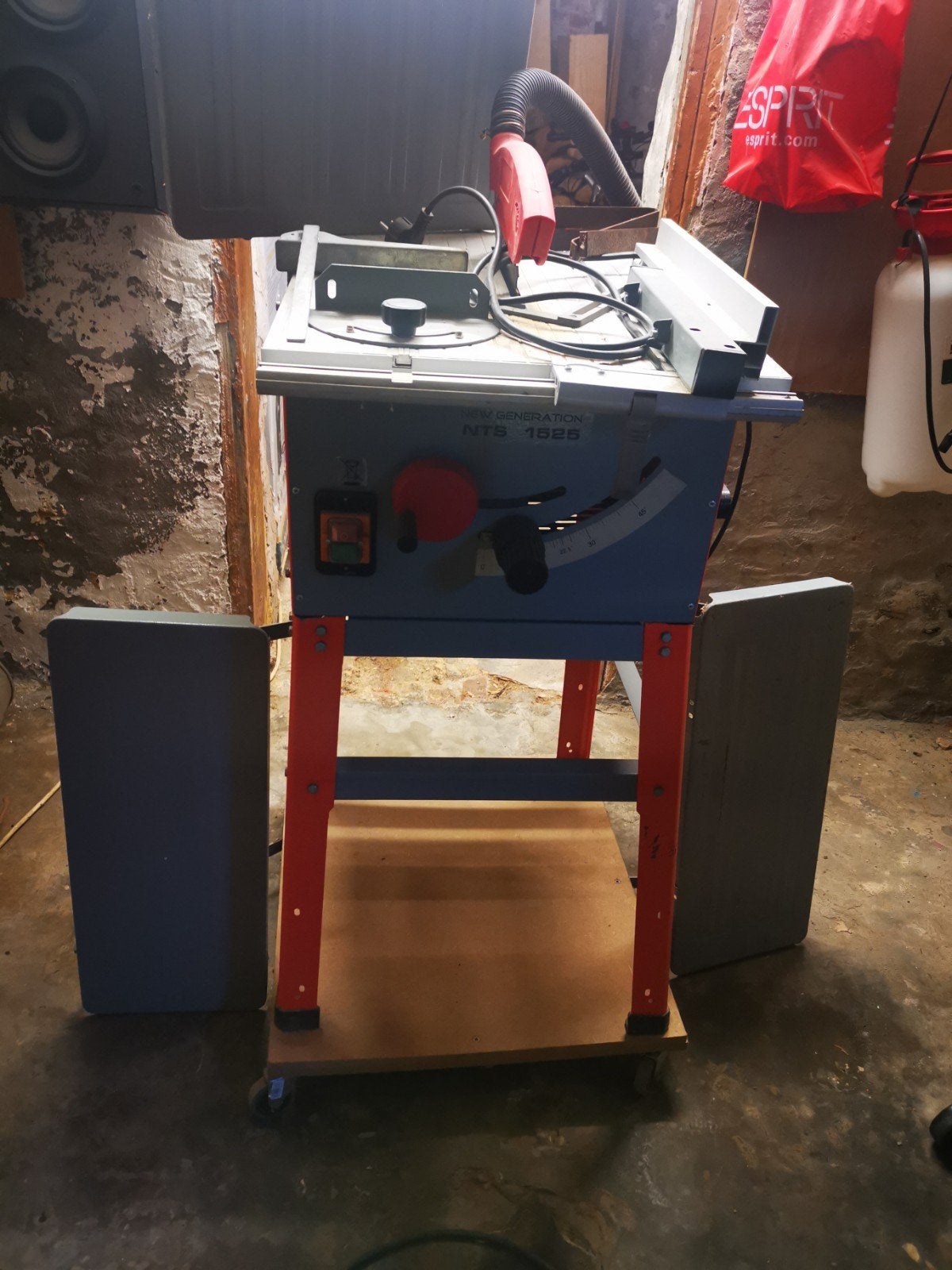 Scie circulaire et tous ses accessoires, 1200 watts ou plus, Einhell, Enlèvement, Utilisé