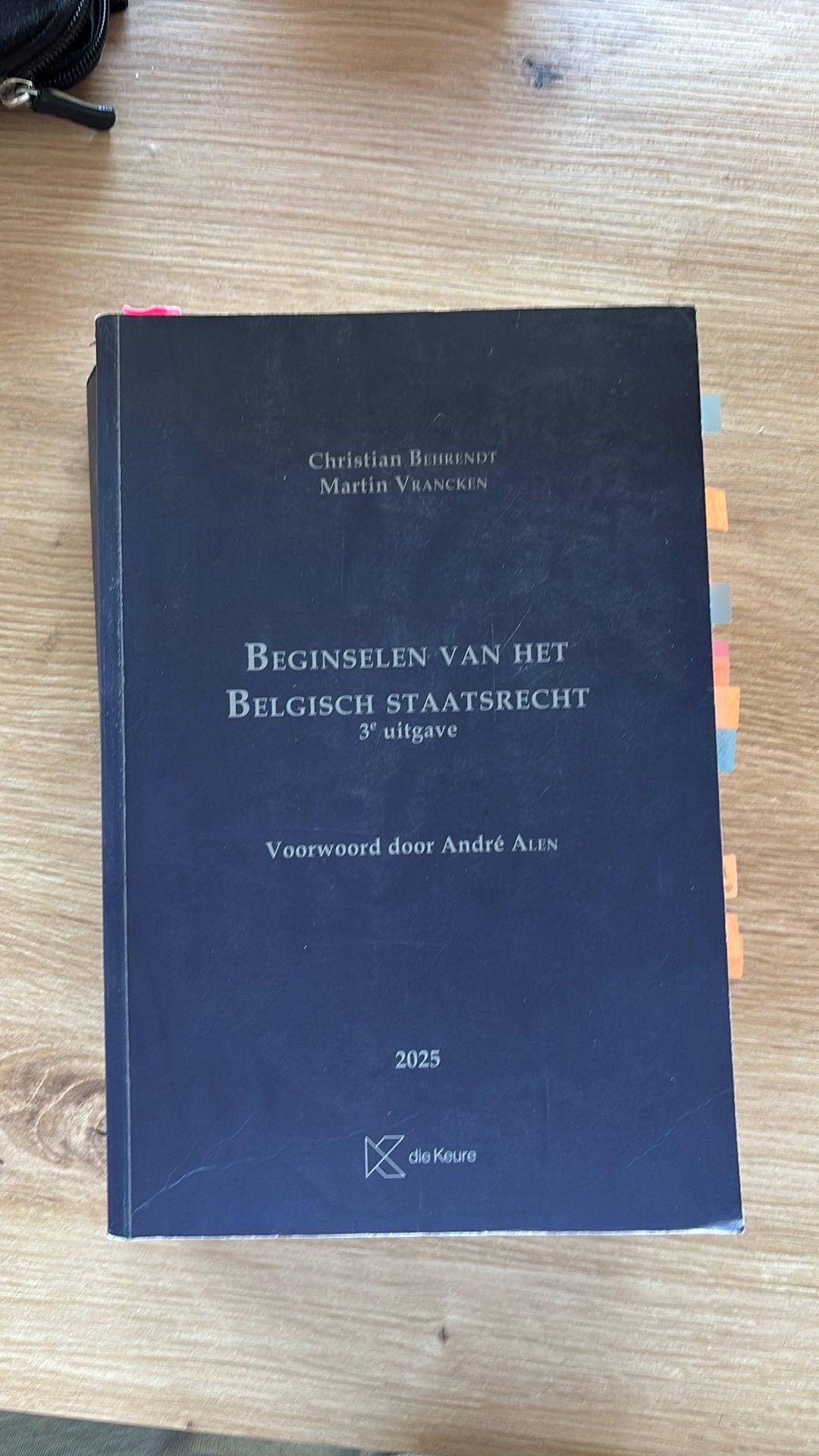 Boek Grondwettelijk recht, Boeken, Ophalen of Verzenden, Gelezen