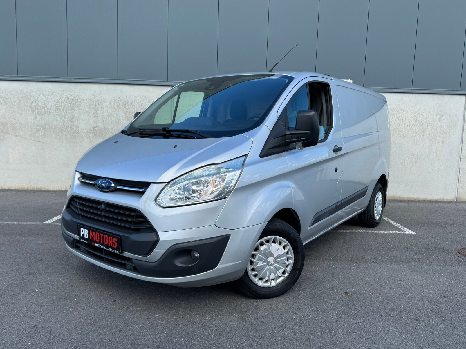 Ford transit btw 2.2-  2014 - diesel - 159.000 km - airco -, Auto's, Ford, Euro 5, Parkeersensor, Bedrijf, 2 zetels