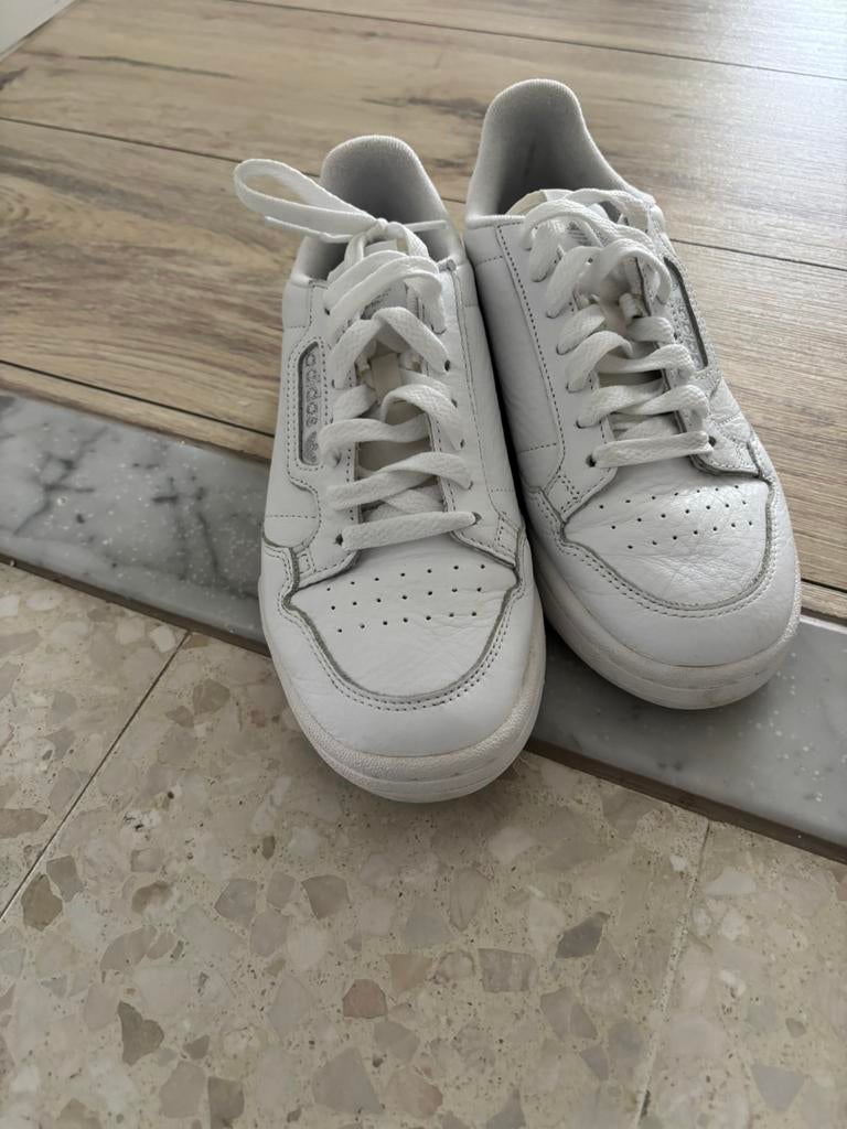 Adidas dames, maat 38, Sport en Fitness, Tennis, Ophalen, Zo goed als nieuw, Adidas