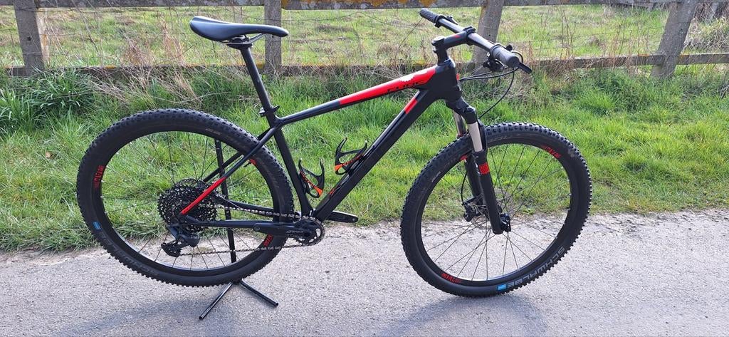 VTT CUBE REACTION PRO CARBONE, Autres marques, Comme neuf, Enlèvement, Hommes