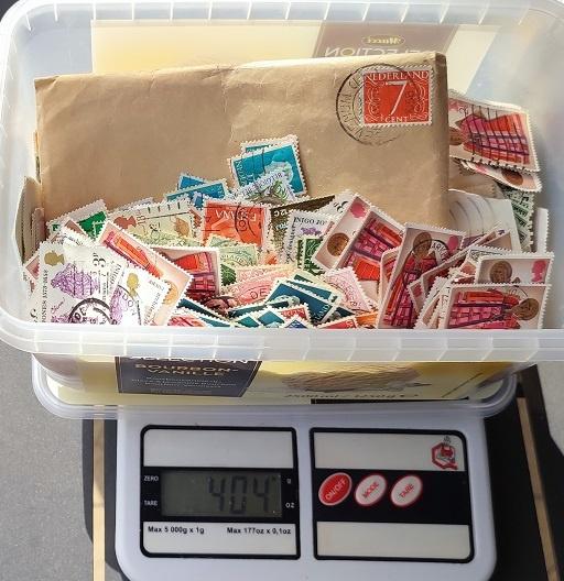 Doos met 400 gram postzegels, wereldwijd, Postzegels en Munten, Postzegels | Thematische zegels, Ophalen of Verzenden, Gestempeld