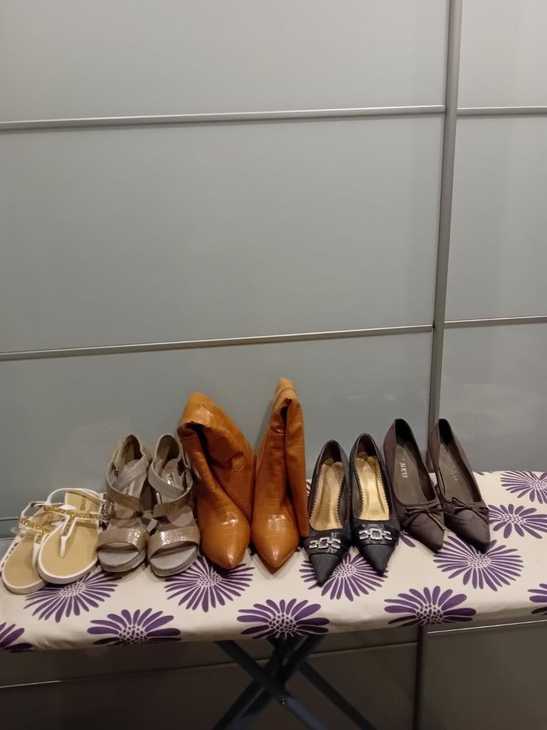 Lot de chaussures