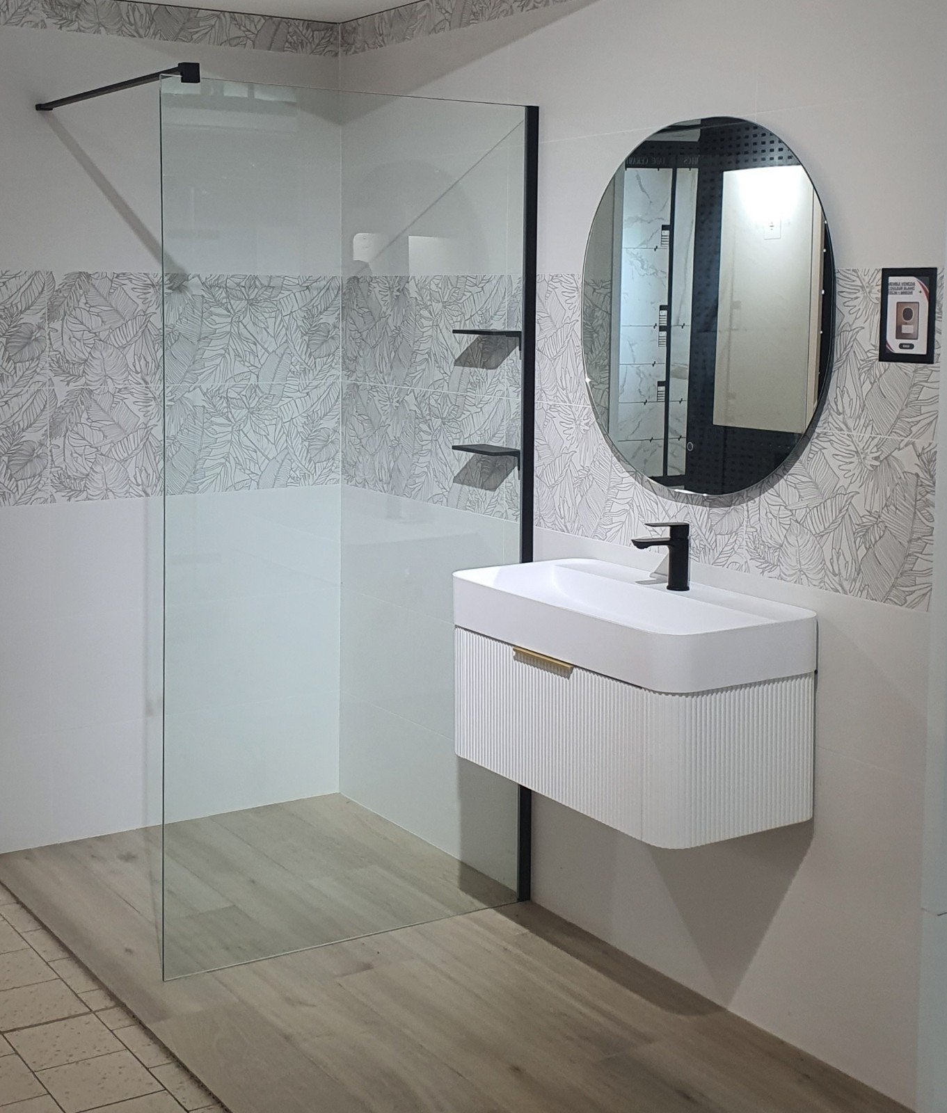 Paroi de douche 2m05 sur 1m20 Neuve, Bricolage & Construction, Sanitaire