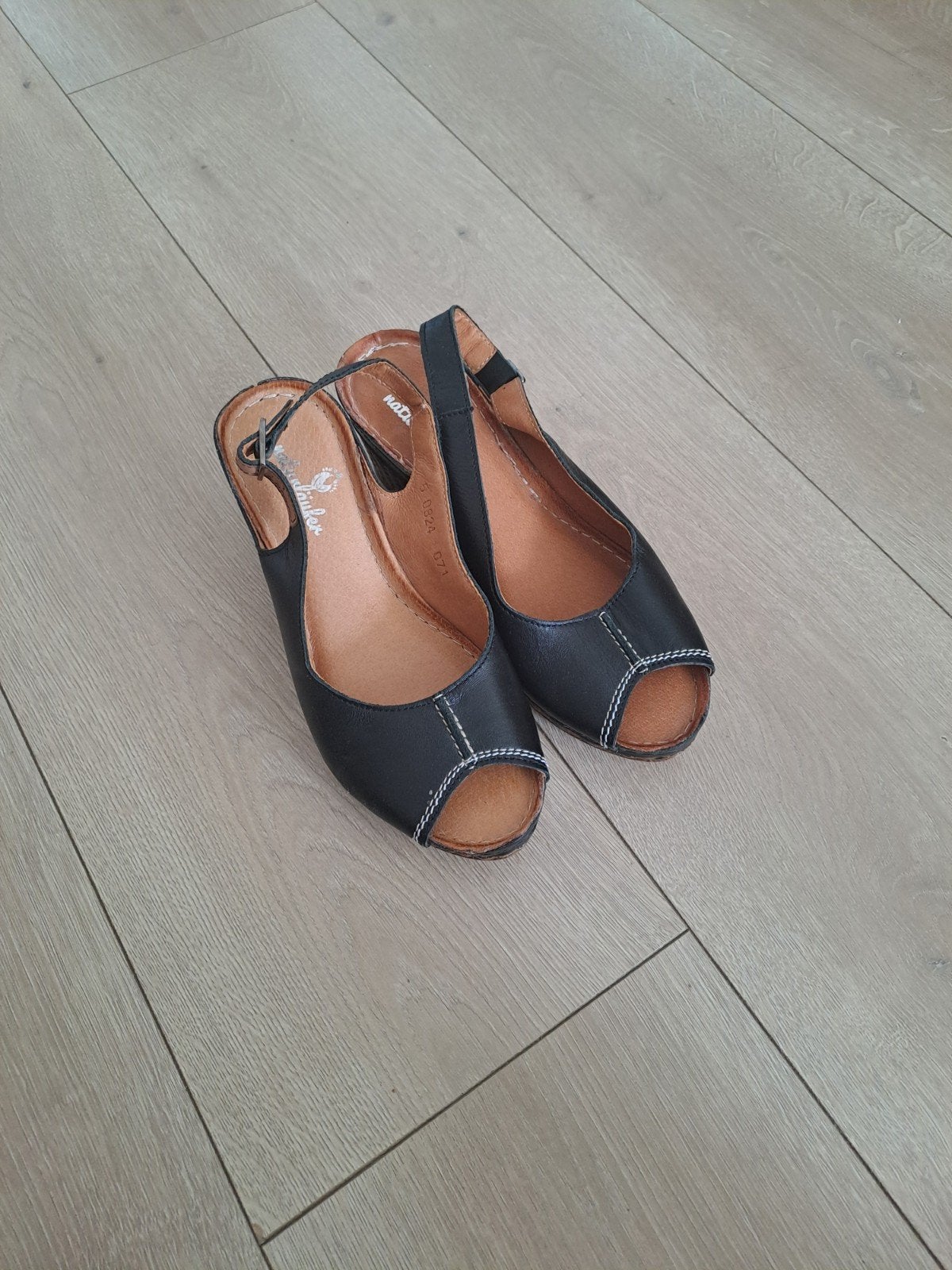 sandale femme, Enlèvement ou Envoi, Comme neuf, Naturläufer, Noir