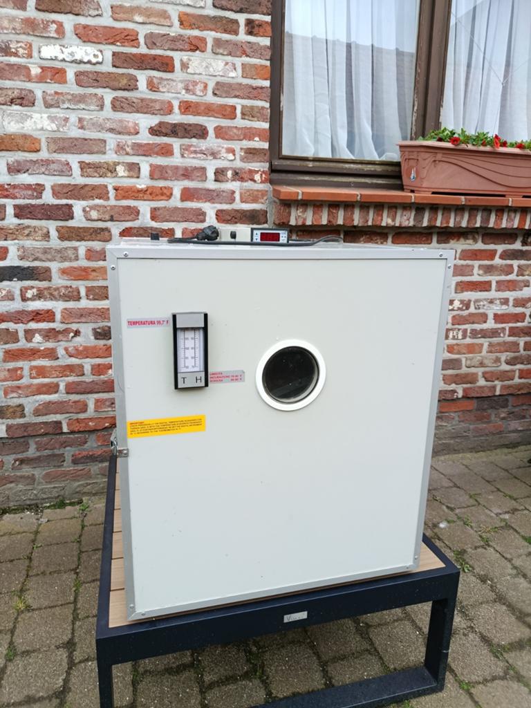 volautomatische broedmachine