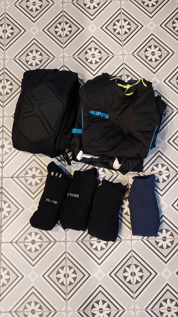 Voetbal tenue verschillende maten. Kipsta, Jako, Kinderen en Baby's, Kinderkleding | Overige, Gebruikt, Jongen of Meisje, Ophalen of Verzenden