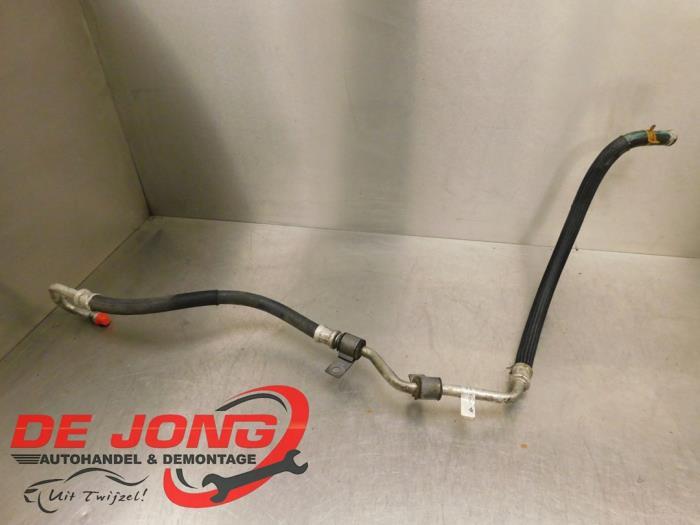 Conduit direction assistée d'un Opel Vivaro, -, Opel, 3 mois de garantie, Utilisé