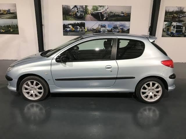 Recherché ! : Peugeot 206 1.6 16v 3 portes, Autos, Achat, Boîte manuelle, Particulier, 3 portes