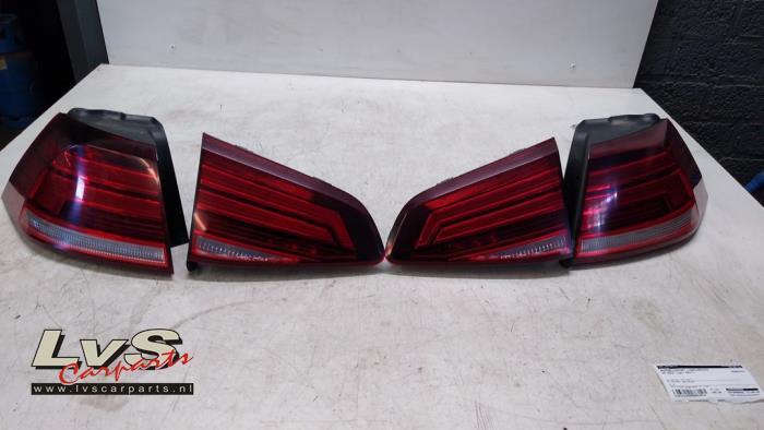 Achterlichtset links + rechts van een Volkswagen Golf, Auto-onderdelen, Verlichting, Volkswagen, Gebruikt, 3 maanden garantie