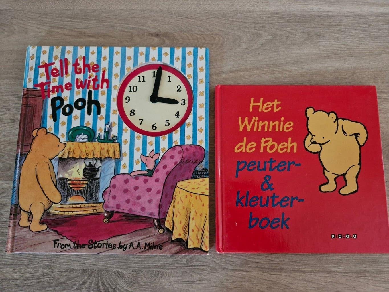 2x Pooh boek , Tell the time & peuter en kleuter boek, Gelezen, 5 of 6 jaar, Jongen of Meisje, Ophalen of Verzenden