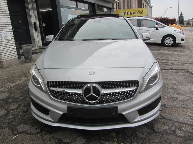 Mercedes A180 AMG Style **117000 km** Direct du propriétaire, 90 kW, Achat, Euro 6, Entreprise