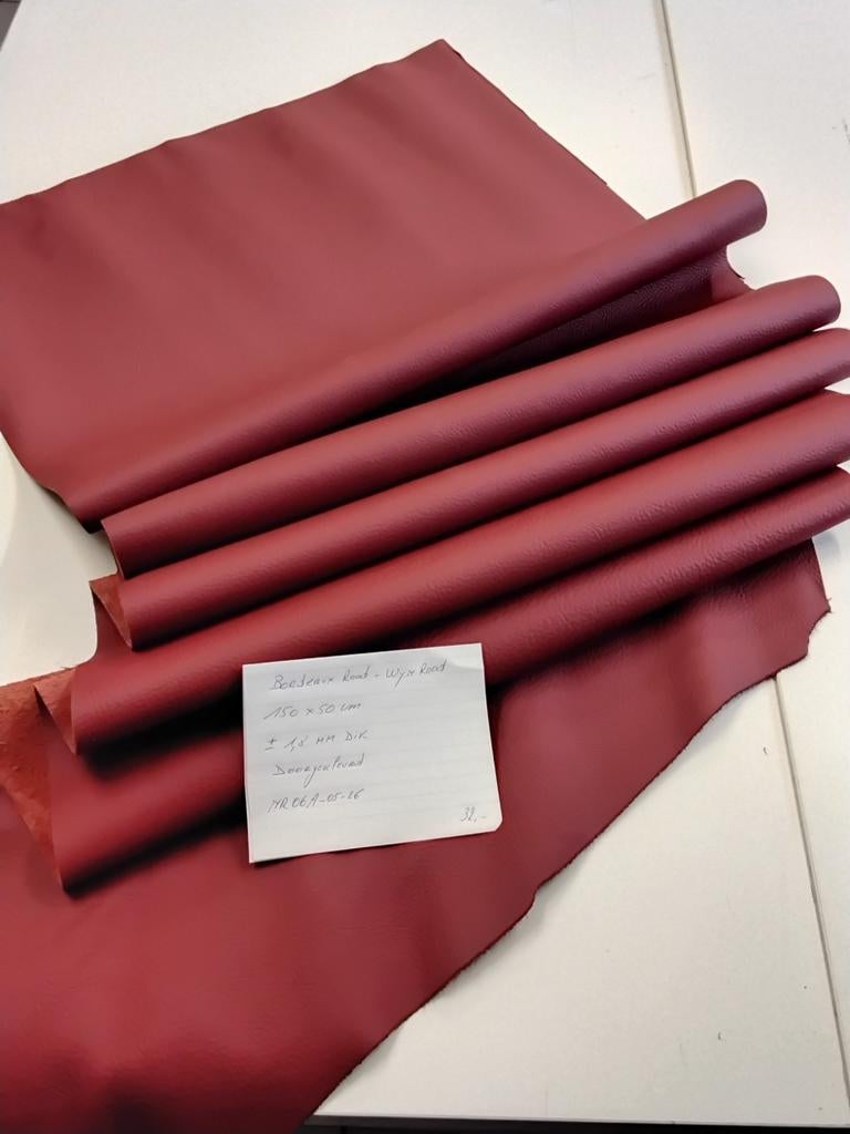 Leder, rundsleder, meubelleder, tassenleder, 150x50cm, Ophalen, Nieuw, Rood, Leer of Kunstleer