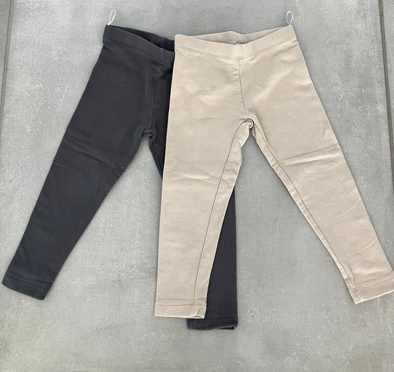 C&A winterleggings beige en zwart maat 92, Kinderen en Baby's, Kinderkleding | Maat 92, Ophalen, Zo goed als nieuw, Jongen of Meisje