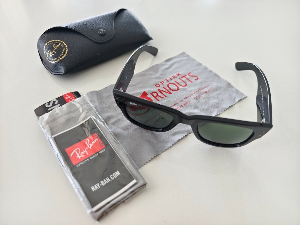 Originele Ray-Ban Mega Wayfarer zonnebril – Nieuwstaat!, Zonnebril, Zwart, Ophalen of Verzenden, Zo goed als nieuw