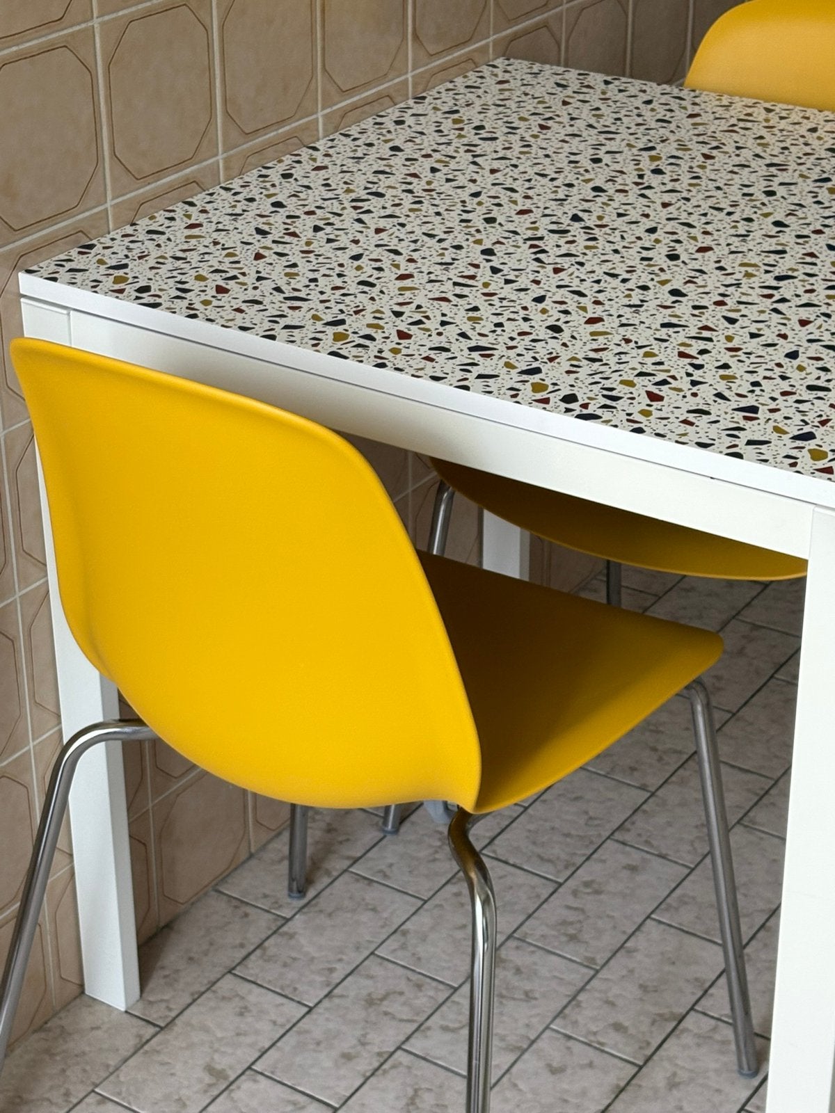 Table et deux chaises de cuisine, Maison & Meubles, Métal, 50 à 100 cm, Enlèvement, 50 à 100 cm