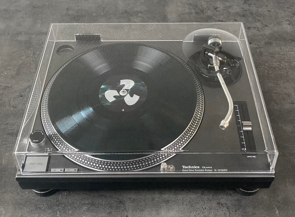 platine Technics sl 1210 MK2, Réglage pitch, Tourne-disque, Comme neuf, Enlèvement