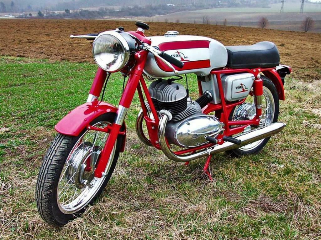 Gezocht Italjet met Jawa en Cz motorblok, Enlèvement