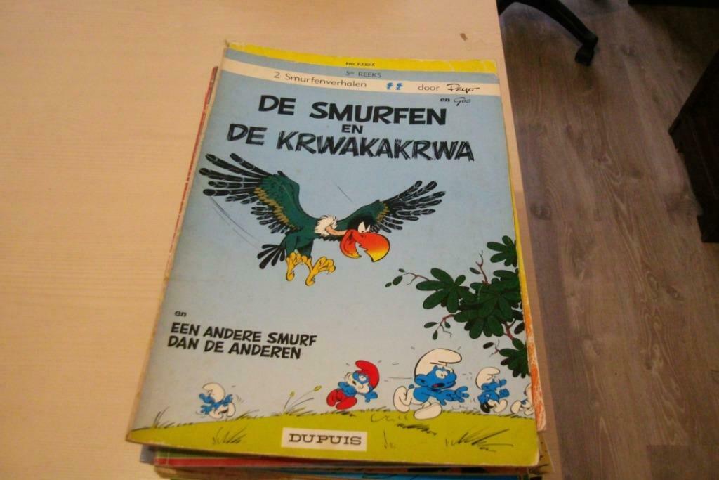 de smurfen   2 strips apart te verkrijgen, Meerdere stripboeken, Ophalen of Verzenden, Gelezen