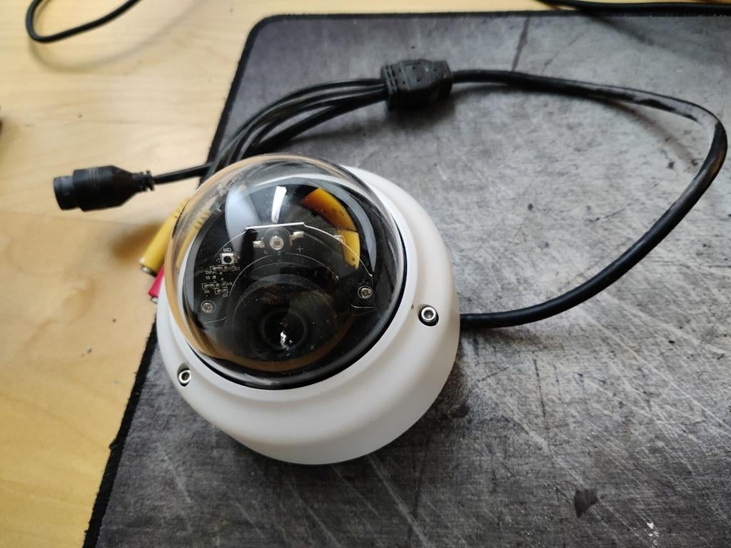 2 caméras de surveillance à dôme IP PoE Foscam D2EP, Enlèvement, Utilisé, Caméra extérieure