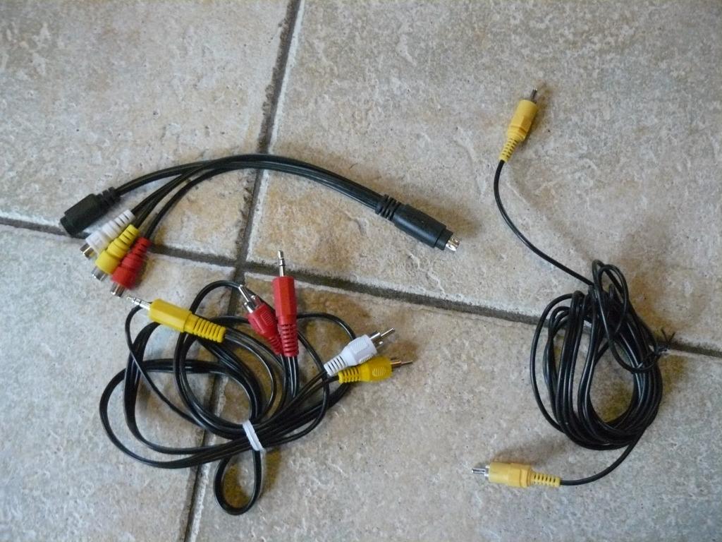 Trois câbles connexion audio et câble Jack, Enlèvement ou Envoi, Comme neuf, Moins de 2 mètres, Autres câbles