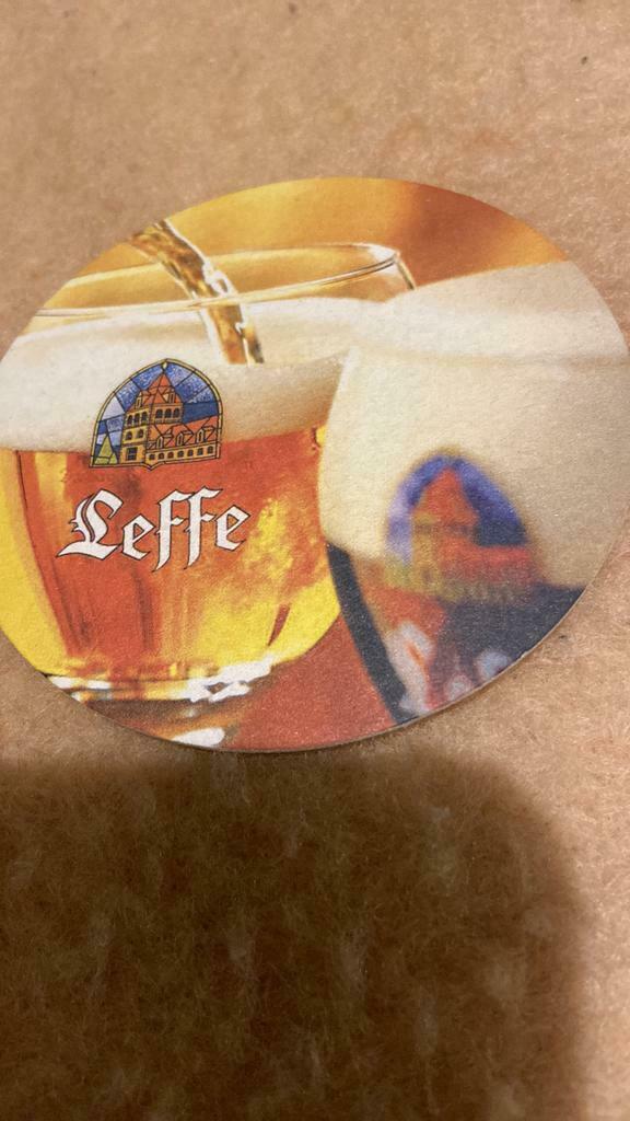 Bierviltje Leffe, Ophalen of Verzenden, Zo goed als nieuw, Leffe