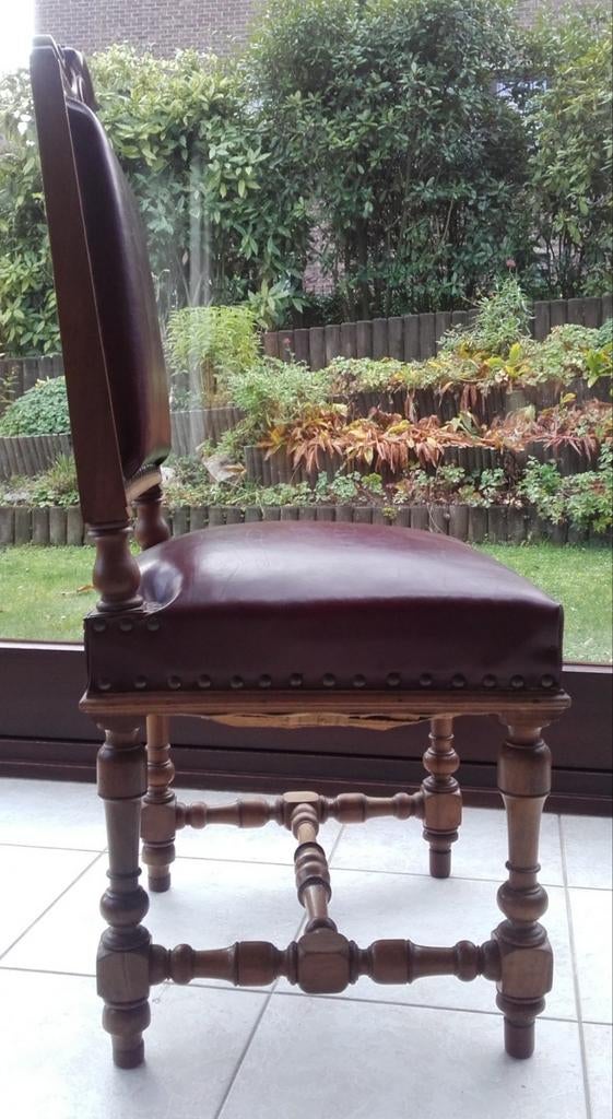 4 antieke stoelen gerestaureerd in eikenhout, Ophalen