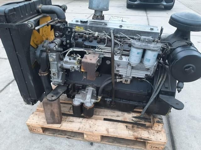 Moteur turbocompressé 6 cylindres Perkins, Enlèvement, Utilisé