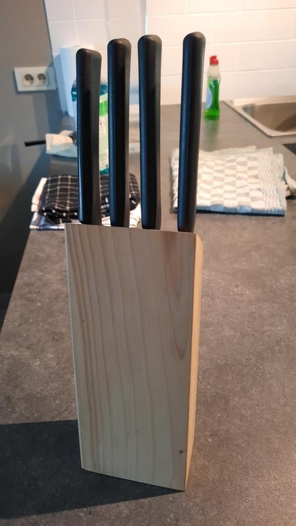 Messenblok met 4 messen. Ikea., Ophalen