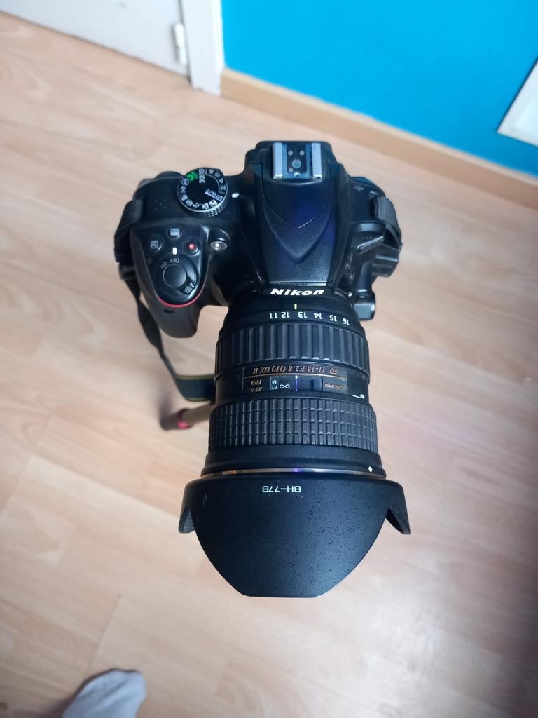 Nikon d3400 + Tokina lens sd 11-16 f2.8 dx (breedbeeldlens), Ophalen, Zo goed als nieuw, Nikon
