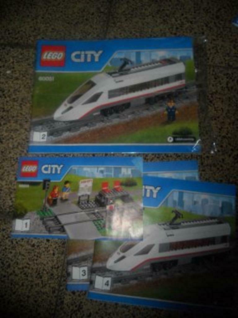 Lego boekjes / 60051, Enlèvement ou Envoi, Utilisé, Ensemble complet, Lego