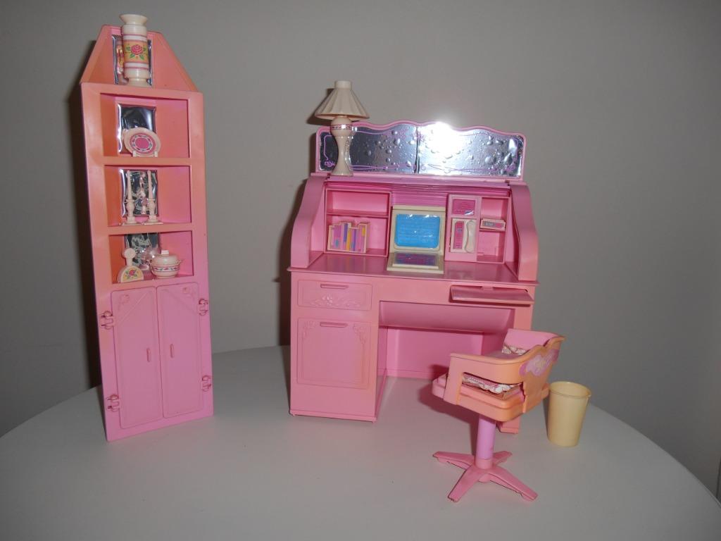Barbie bureau met hoekkast (vintage), Ophalen, Zo goed als nieuw, Barbie