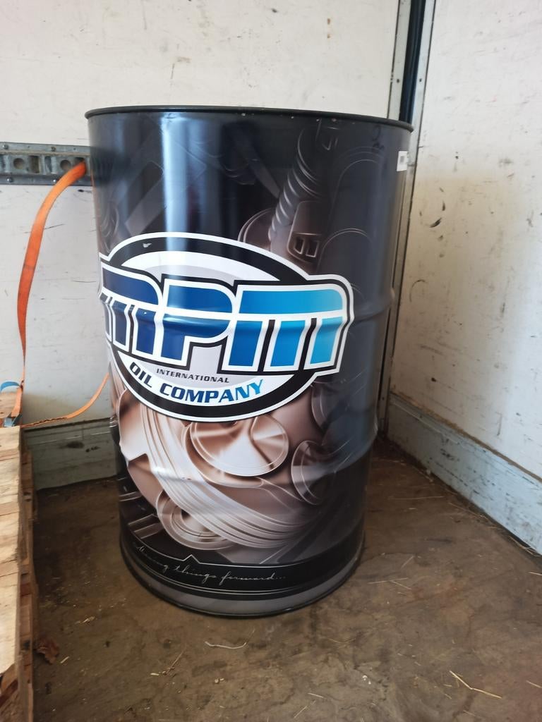 Olievat 200L, Enlèvement