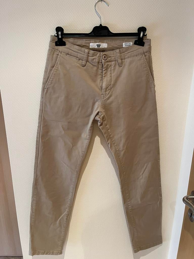 Broek America Today chino beige maat XS, Kleding | Heren, Broeken en Pantalons, Zo goed als nieuw, Maat 46 (S) of kleiner, Beige