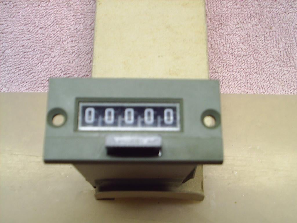 CROUZET uur teller 99762B, Hobby & Loisirs créatifs, Envoi, Neuf