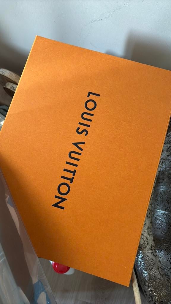 Echte louise vutton bumbag, Ophalen, Zo goed als nieuw, Doos