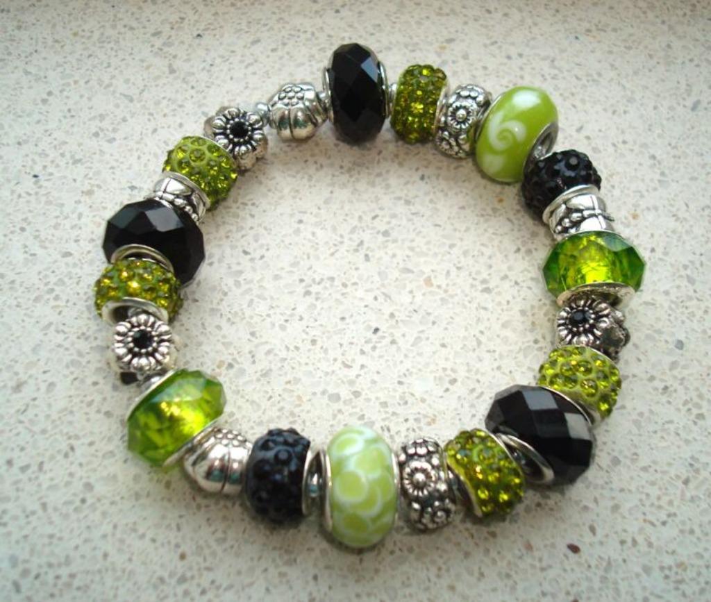 Bracelet à breloques vert citron et noir PSE083, Vert, Avec strass, Envoi, Neuf