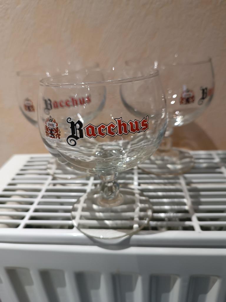 A vendre 3 verres Bacchus, Enlèvement, Utilisé, Verre à bière